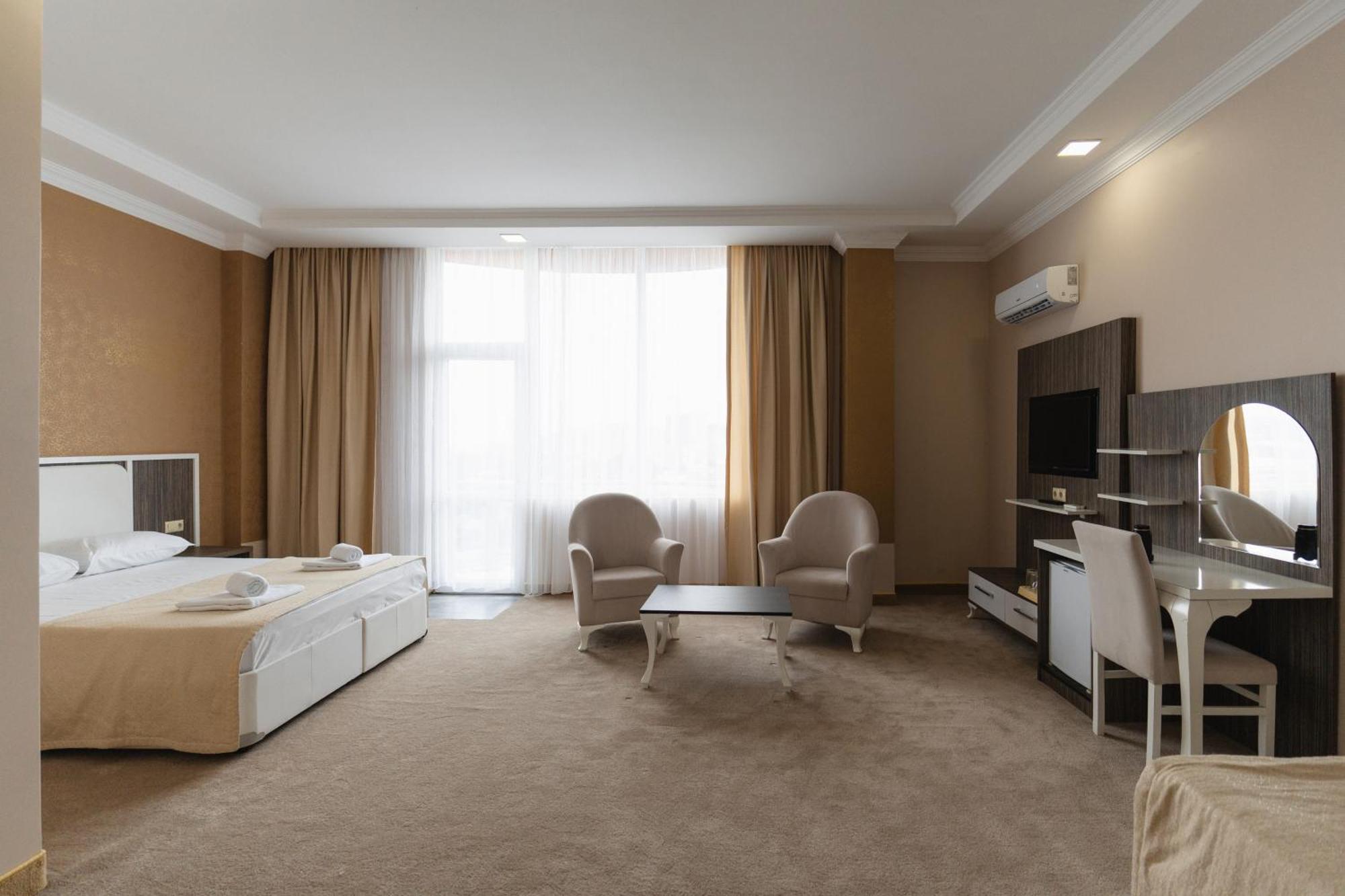 Grand Georgian Palace Batumi Ngoại thất bức ảnh