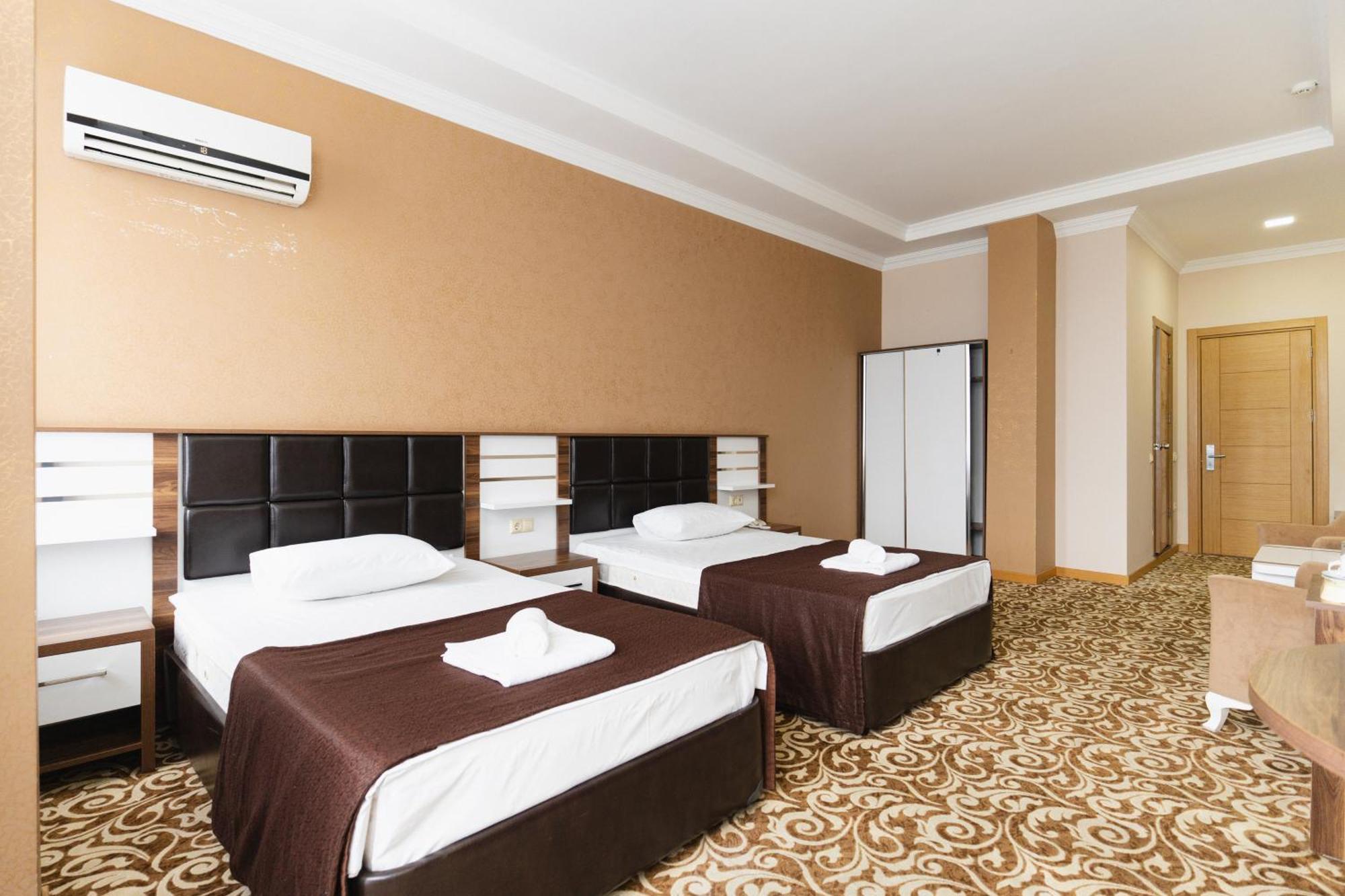 Grand Georgian Palace Batumi Ngoại thất bức ảnh