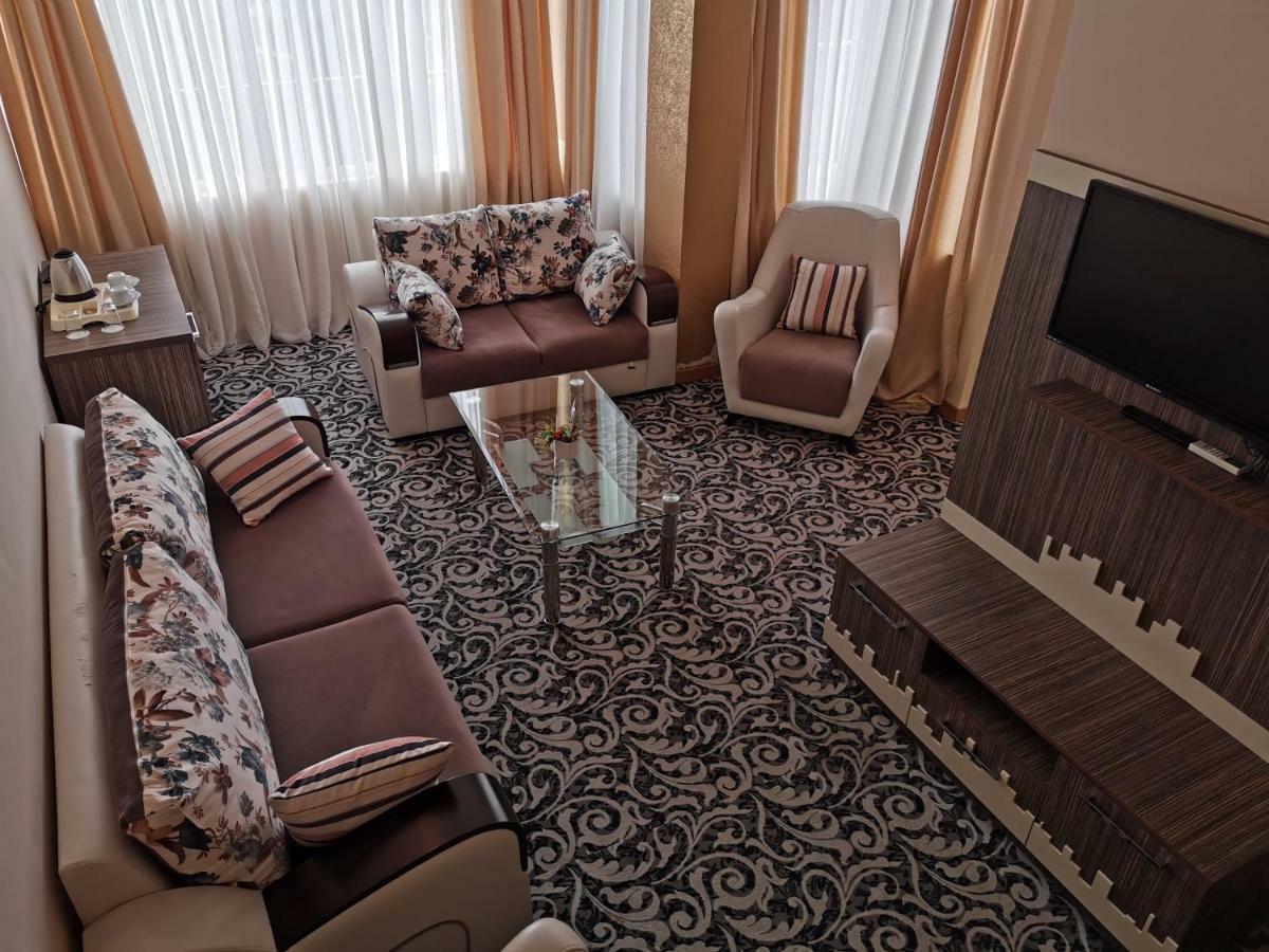 Grand Georgian Palace Batumi Ngoại thất bức ảnh